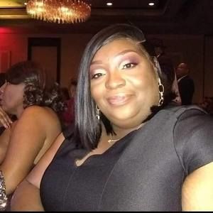 Meet your Posher, Tee